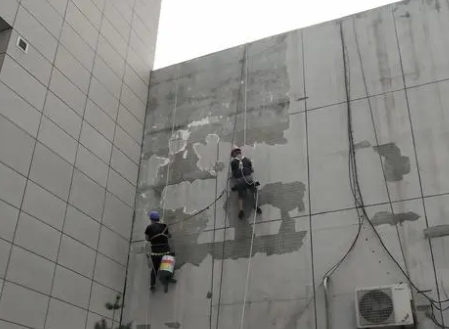 越秀楼顶漏水维修公司分享下越秀外墙防水的注意事项